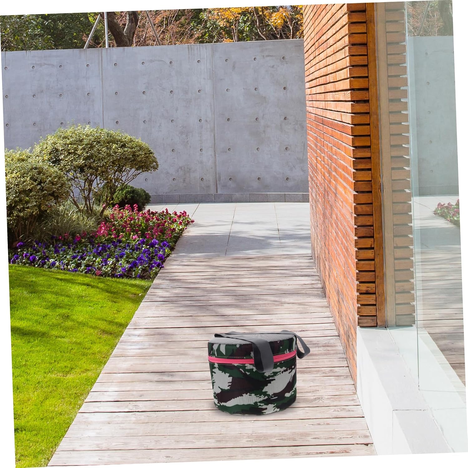 Lightweight Gardening Stool with Tool Pouch Portable Multi-Functional Camp Seat for Fishing Hiking and Outdoor Activities Durable and Cloth Design - Image 2